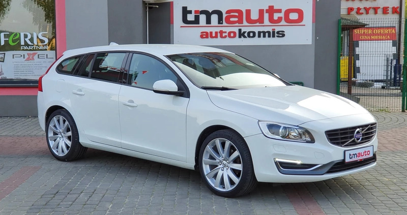 Volvo V60 cena 55900 przebieg: 212000, rok produkcji 2017 z Kraków małe 436